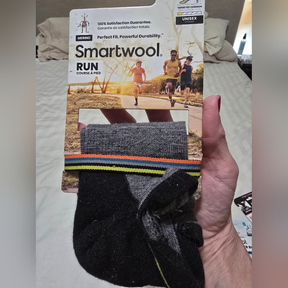 Running socks size small